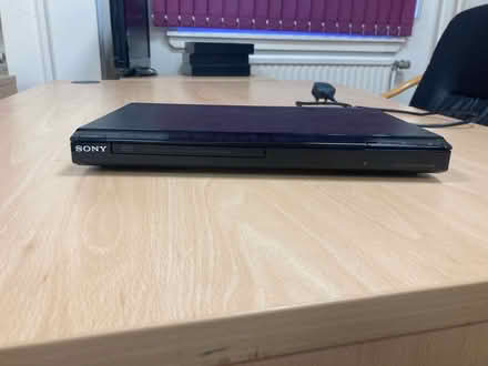 Photo of free Sony DVD player (Trinity EH6) #1