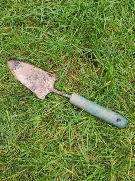 Photo of free a few garden bits (Threemilestone) #1