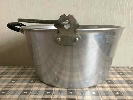 Photo of free Aluminium Jelly Pan (Kirkintilloch, G66) #2