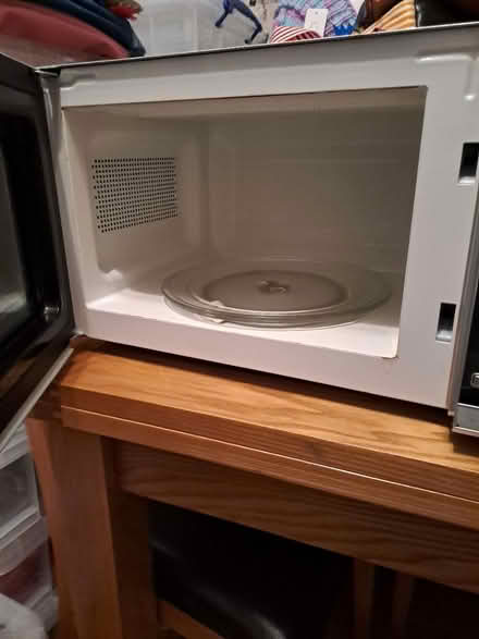 Photo of free Microwave (North Emsworth PO10 7) #2
