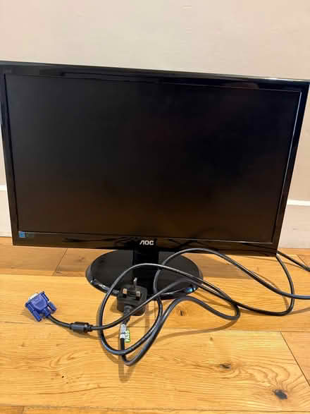 Photo of free Computer LCD monitor (Hitchin) #3