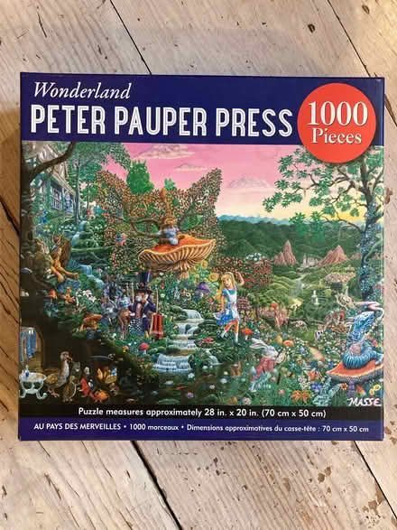 Photo of free Alice in Wonderland puzzle 1000 pcs (Millwall E14) #1