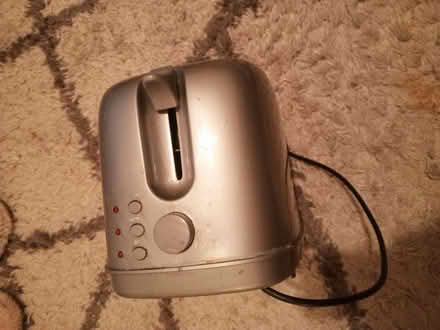 Photo of free Toaster (Stoke Newington N16) #2