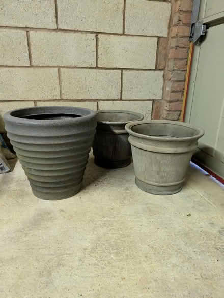 Photo of free Plant pots (plastic) (Chippenham SN15) #1