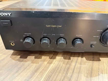 Photo of free Sony amp (New barnet) #2