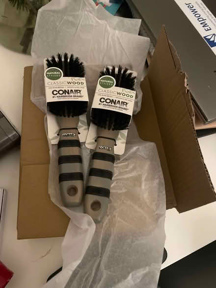 Photo of free Two new hair brushes (E84JP) #1