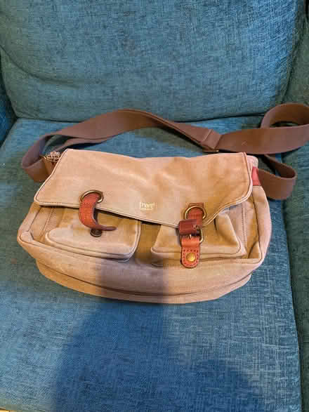 Photo of free Shoulder/messenger bag (Teddington TW11) #1