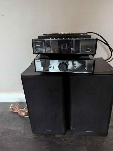Photo of free Soundstrom Tuner, cd player + spkrs (Chessington KT9) #1