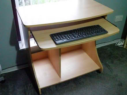 Photo of free Computer Desk (Runcorn WA7) #1