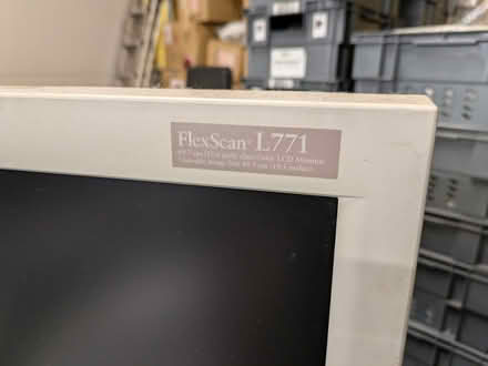 Photo of free Monitor Eizo flexscan L771 (EH8) #3