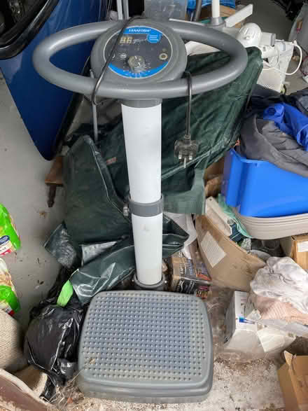 Photo of free Vibrating Plate (Kendal LA9) #1