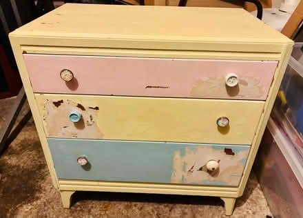 Photo of free Shabby Chic Chest of Drawers (Swiss Gardens) #1