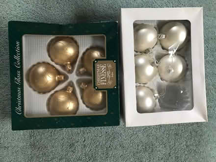 Photo of free BAUBLES white and gold (Sockbridge CA10) #1