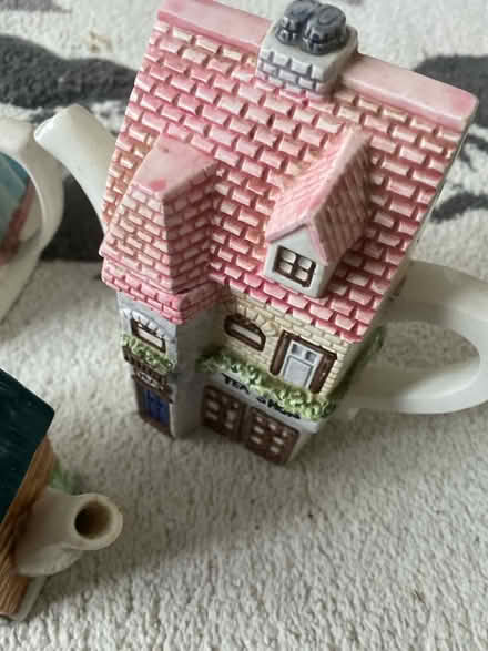 Photo of free Collectible teapots (B29) #3