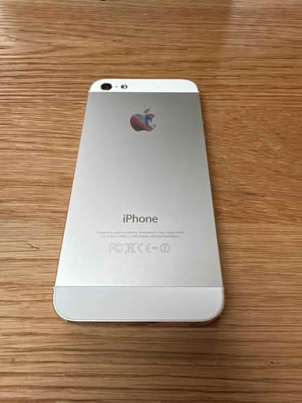 Photo of free iPhone 4 (TW9, Richmond) #2