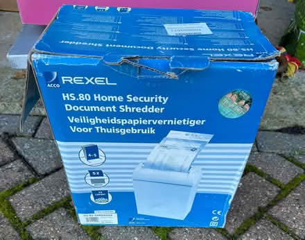 Photo of free Paper Shredder (Beaconsfield HP9) #1