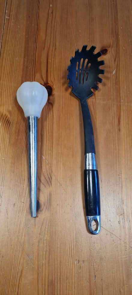 Photo of free Turkey baster, spaghetti spoon (Portslade by Sea BN41) #1