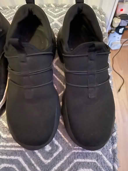 Photo of free Trainers/boots (BD18) #4