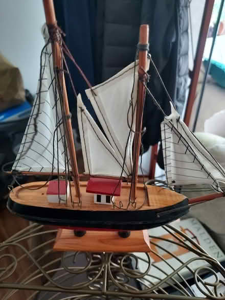 Photo of free a boat and DVD player (little ferry) #1