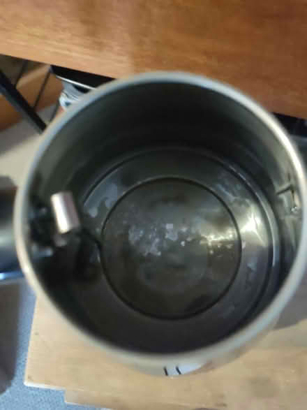 Photo of free Delonghi Kettle (Tottenham Hale N17) #2