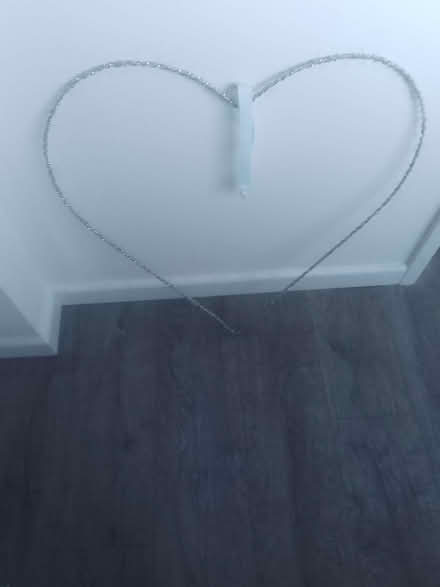 Photo of free 4 champagne flutes and 2 large plastic wine goblets (Whitelea NE23) #1