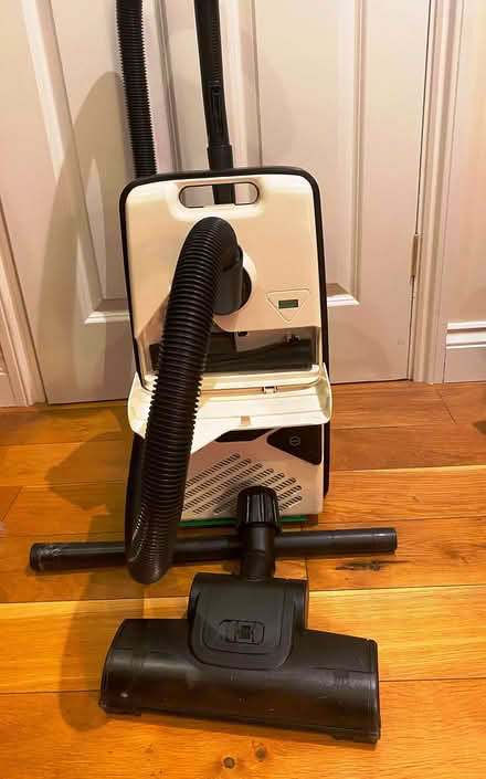 Photo of free Hoover Super Sprint (SC086 Autoflex) (Meppershall SG17) #2
