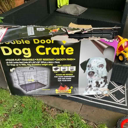 Photo of free Large Dog crate (LE2) #1