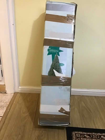 Photo of free 6ft Green Spruce Artificial Christmas Tree (Courthouse Green CV6) #1