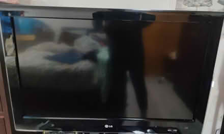 Photo of free lg tv (SL3) #2
