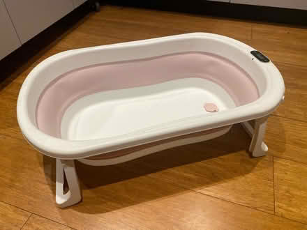 Photo of free Foldable kids bath (Shakspeare Walk, N16) #1