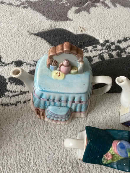 Photo of free Collectible teapots (B29) #2