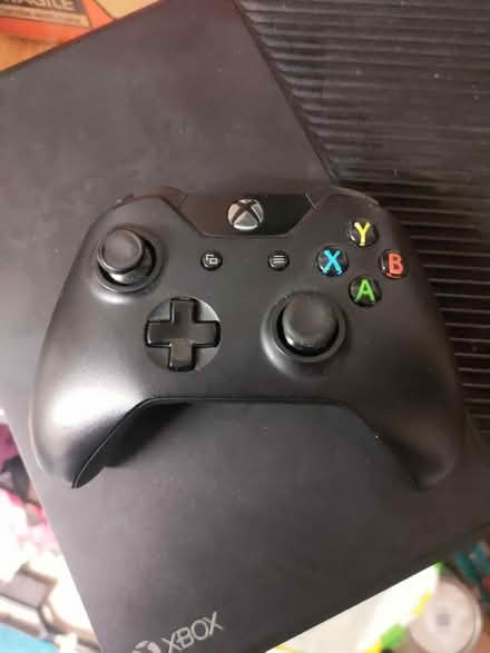 Photo of free Xbox one (needs repair) (CV5) #3