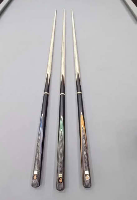 Photo of Snooker cue (Northfield B31) #1