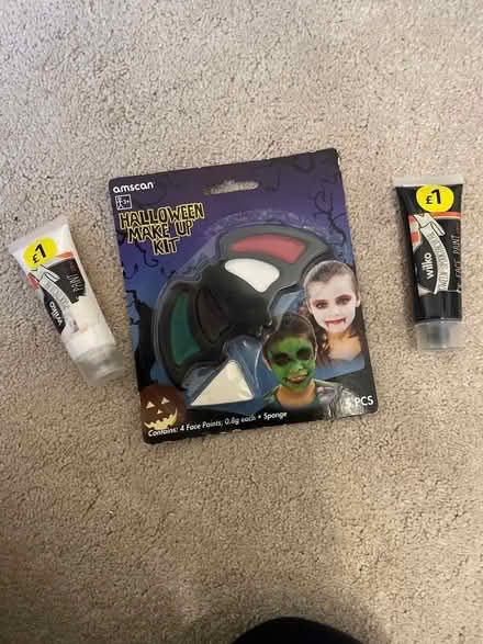 Photo of free Halloween face paints. Collection SG12. Vicarage Estate (Ware SG12) #1