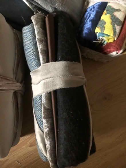 Photo of free Craft Fabric velvet etc rectangles (BN41) #4