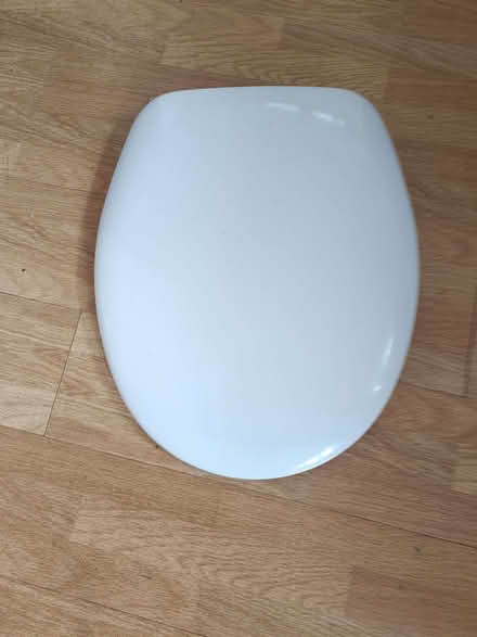 Photo of free Used White Toilet Seat (Botley OX2) #1