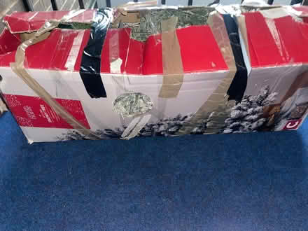 Photo of free Snowy Christmas Tree (CT20) #3