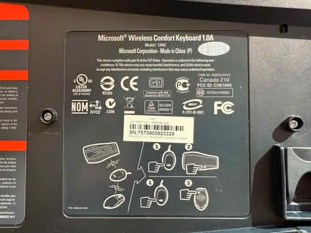 Photo of free Microsoft keyboard (Vancouver, Yaletown) #4