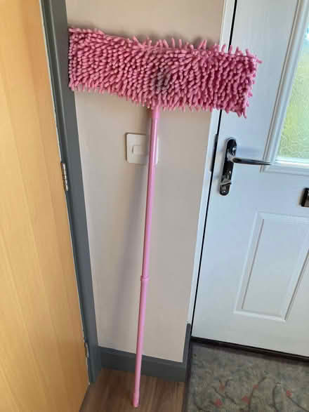 Photo of free Hard floor dusting dry mop (Colwall Stone WR13) #1