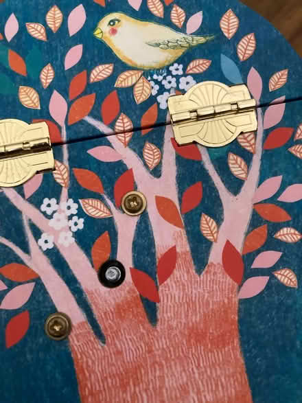 Photo of free Musical jewelry box (Loh Park in Tarrytown) #3