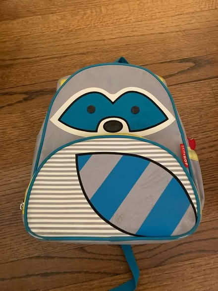 Photo of free Small children’s backpack (Loh Park in Tarrytown) #1