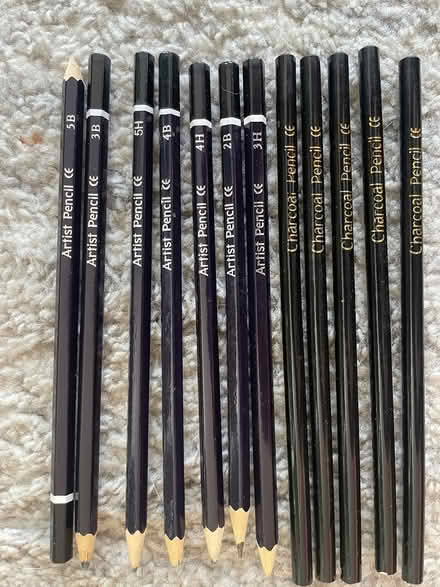 Photo of free Artist Pencils / Lápices de artista (Petworth) #3