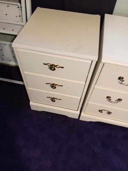 Photo of free Three drawer chest of drawers and bedside cabinet (Netteswell CM20) #4