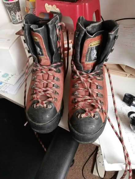 Photo of free Mountaineering boots size 43 (Dovecote BS37) #1