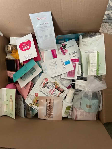 Photo of free Perfume and Cosmetics Samples (Islington and 401) #1