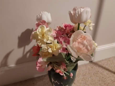 Photo of free Artificial flowers (TN24) #2