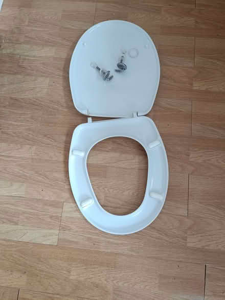 Photo of free Used White Toilet Seat (Botley OX2) #2