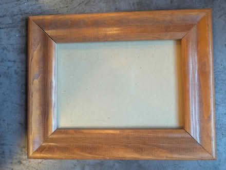 Photo of free Wooden picture frame 4.5" x 6.5" (Seattle Bitter Lake) #1