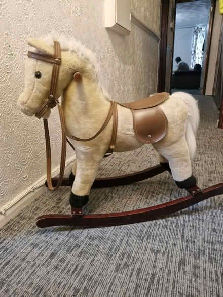 Photo of free Rocking horse (IG6) #1