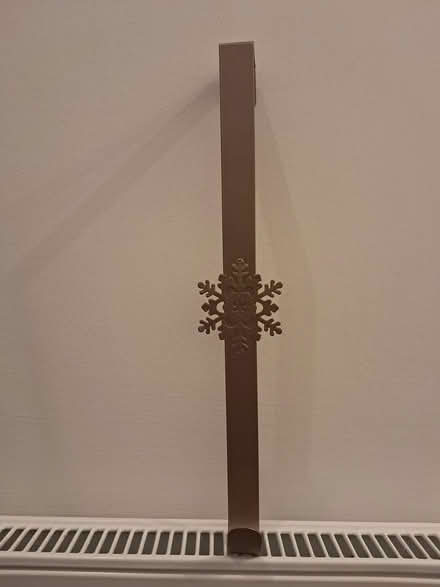 Photo of free Hanger for Christmas wreath (Hanwell) #1